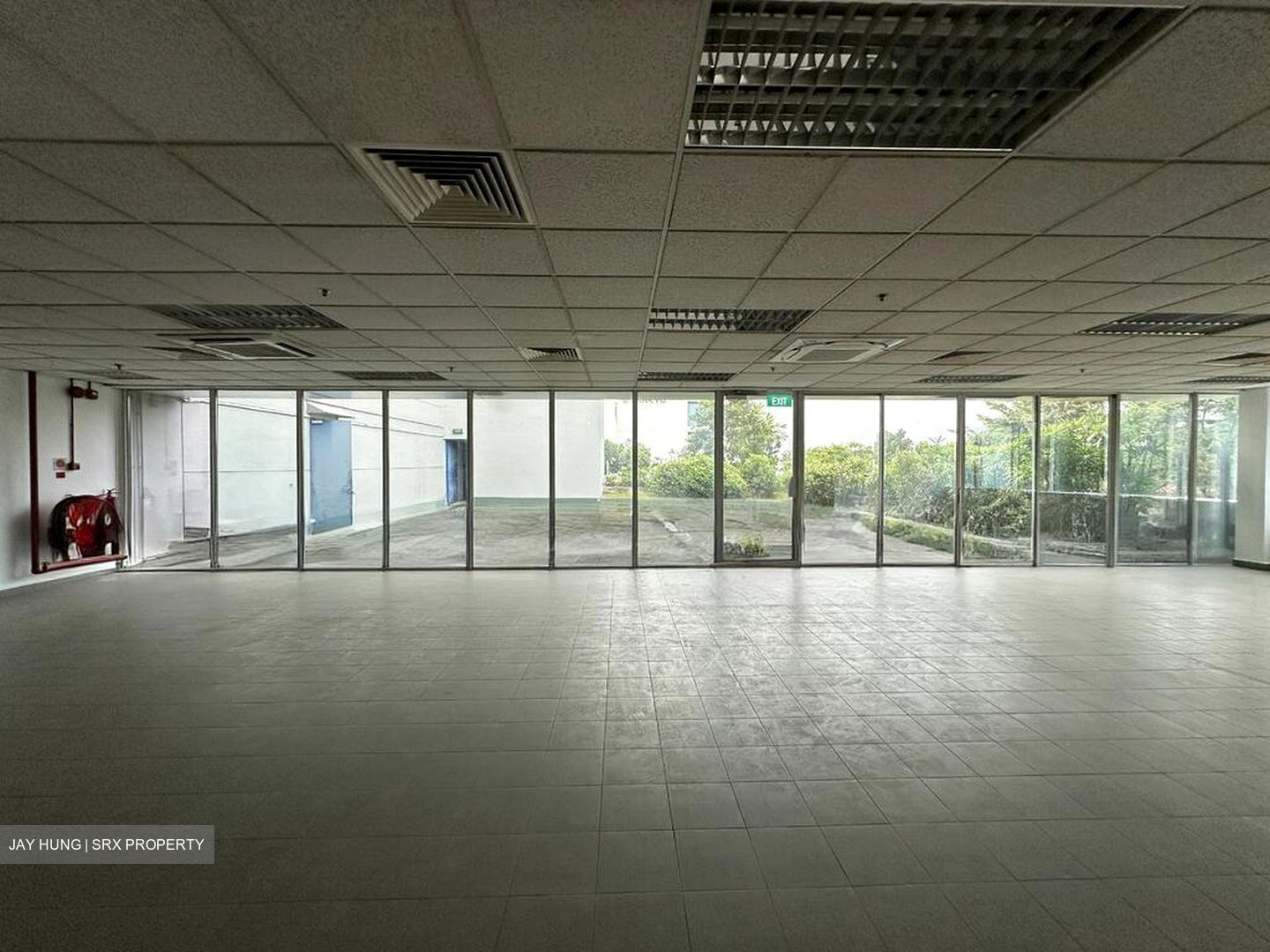 Moreton Logistics Centre (D5), Retail #620578541
